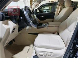 تۆیۆتا لاند کروزەر